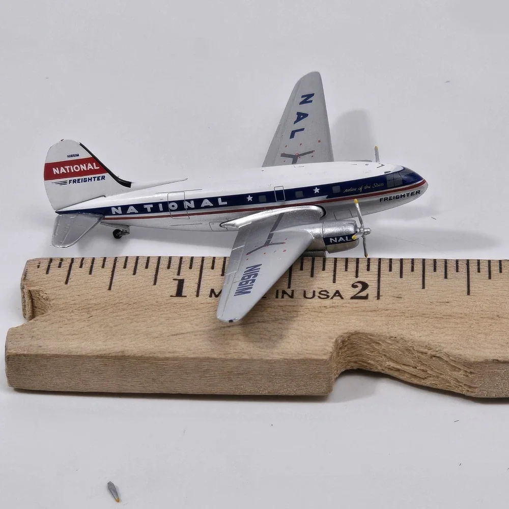 N/A vintage scale